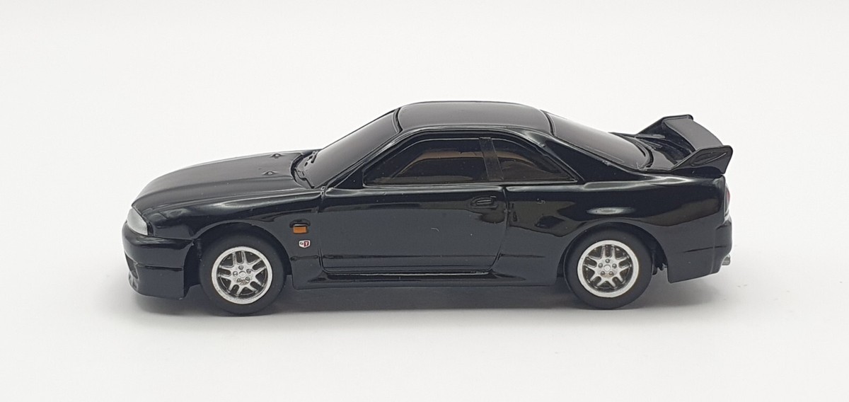 1/72 UCC NISSAN SKYLINE GT-R BNCR33 R33 BLACK diecast car pullback