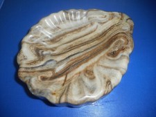 LUCITE OR RESIN BROWN TONES MARBELIZED DESIGN THICK SHELL SHAPE SOAP DISH