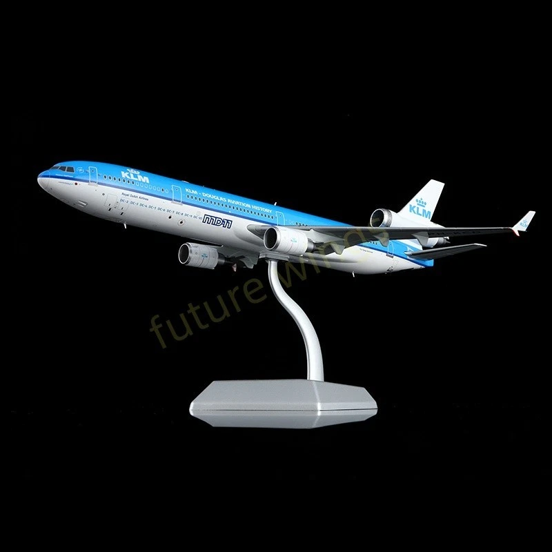 1:200 SQ Wings KLM McDonnell MD-11 PH-KCD Diecast Aircraft Model - Image 2 of 4