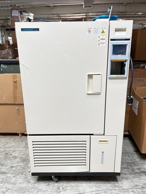 Cosmopia Hitachi EC-25MHHP EC Series Constant Temperature & Humidity Chamber