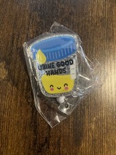 Nurse / Doctor ID Badge Holder Retractable Reel w Alligator clip Urine Good Hand