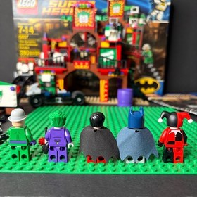 LEGO DC Comics Super Heroes: The Dynamic Duo Funhouse Escape (6857)