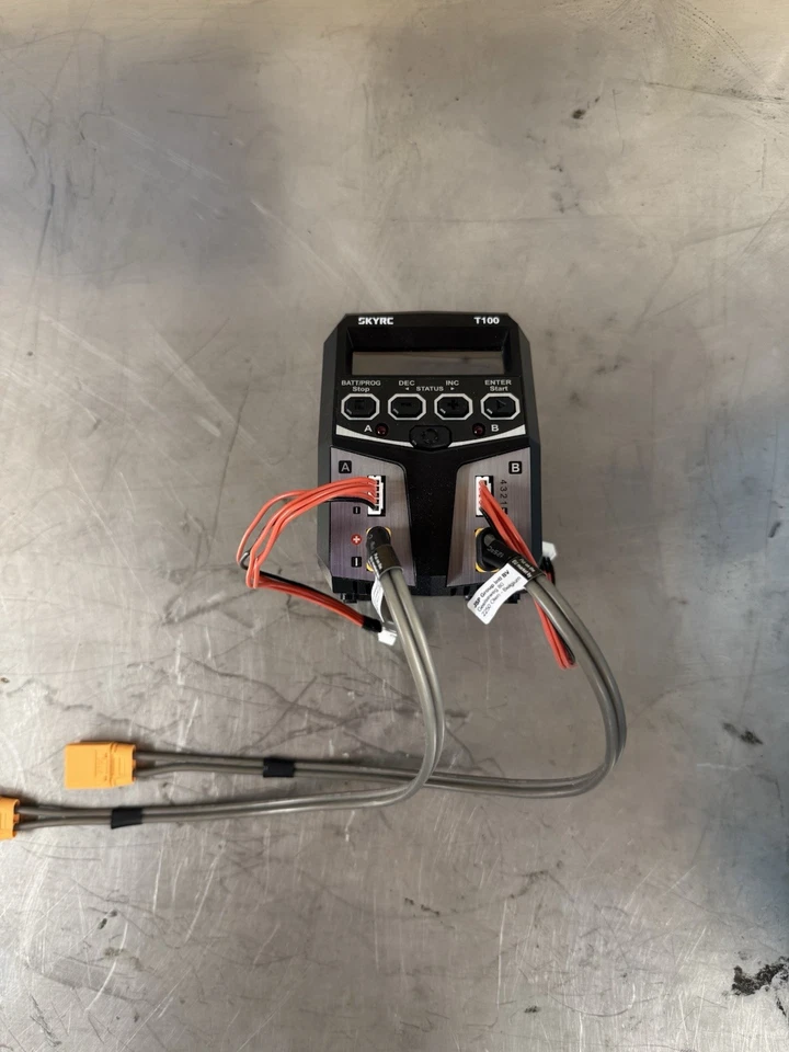 SkyRC T100 Ladegerät Dual Charger 240VAC 0.1-5A 2x50W 100162-02 - Bild 2 von 4