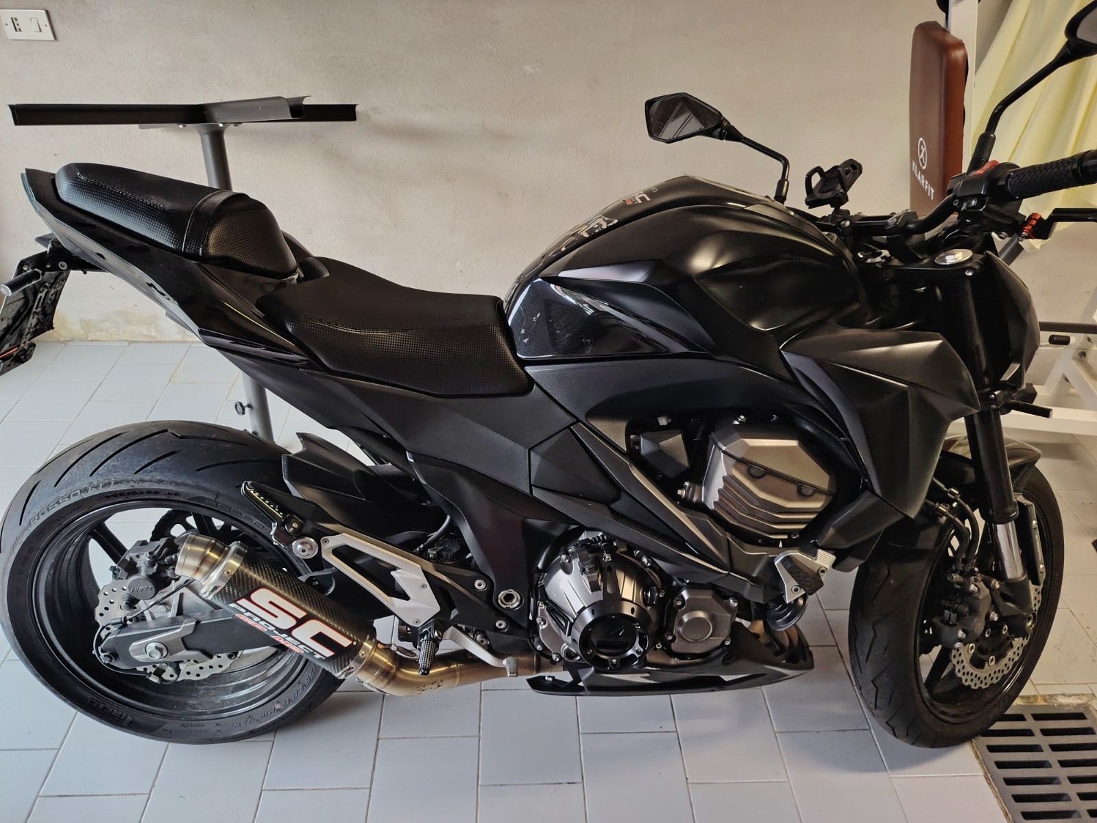 Moto kawasaki z800 abs 2015nero lucida e nero opaca 13000 km come nuova