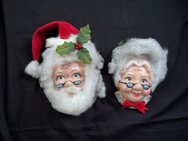 Vintage Santa Claus & Mrs Claus For Crafts Hard Rubber Santa Doll Faces / Heads