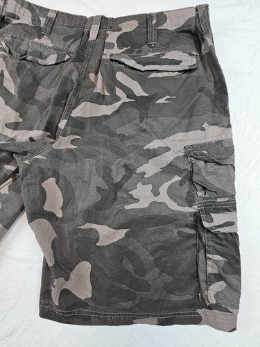 Lee Dungarees Green Camouflage Cargo Shorts Size 42 (Sewn to Size 38 - See Pics) - Picture 11 of 24
