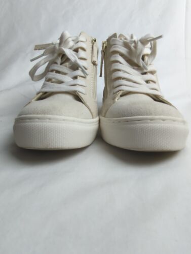 Universal Thread Casual Shoes Womans Size 6 Off W… - image 1