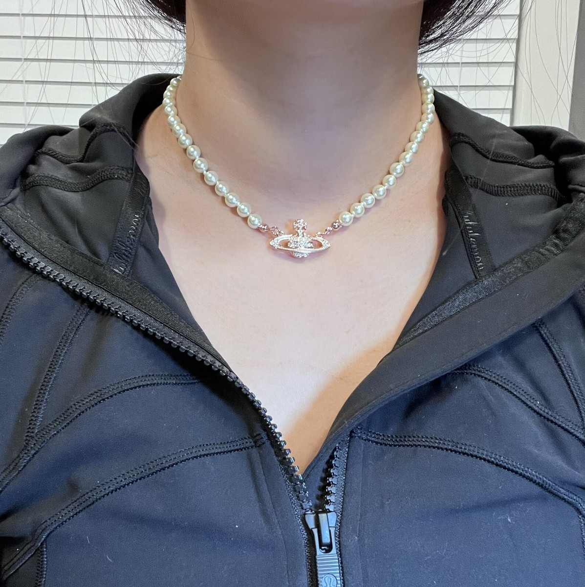 アクセサリー Thames Mini Bas Relief Choker Necklace Vivienne Westwood Thames Mini Bas Relief Choker in Metallic