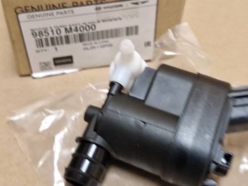 Hyundai i20 Washer Motor and Pump Mk3 2020-on 98510M4000 Genuine NEW OEM - Picture 6 of 12