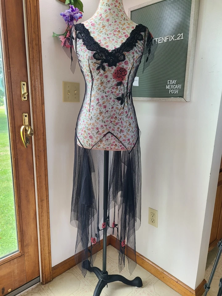 ¡Raro! De Colección Jacalyn Bennett Para Frederick's Cuentas Grunge Hada Chemise Talla M 🖤 Foto 2 de 4