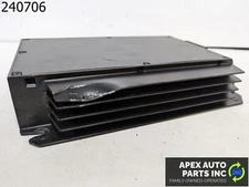 OEM 2003 Range Rover 4.4L XQK000030 Amp  02