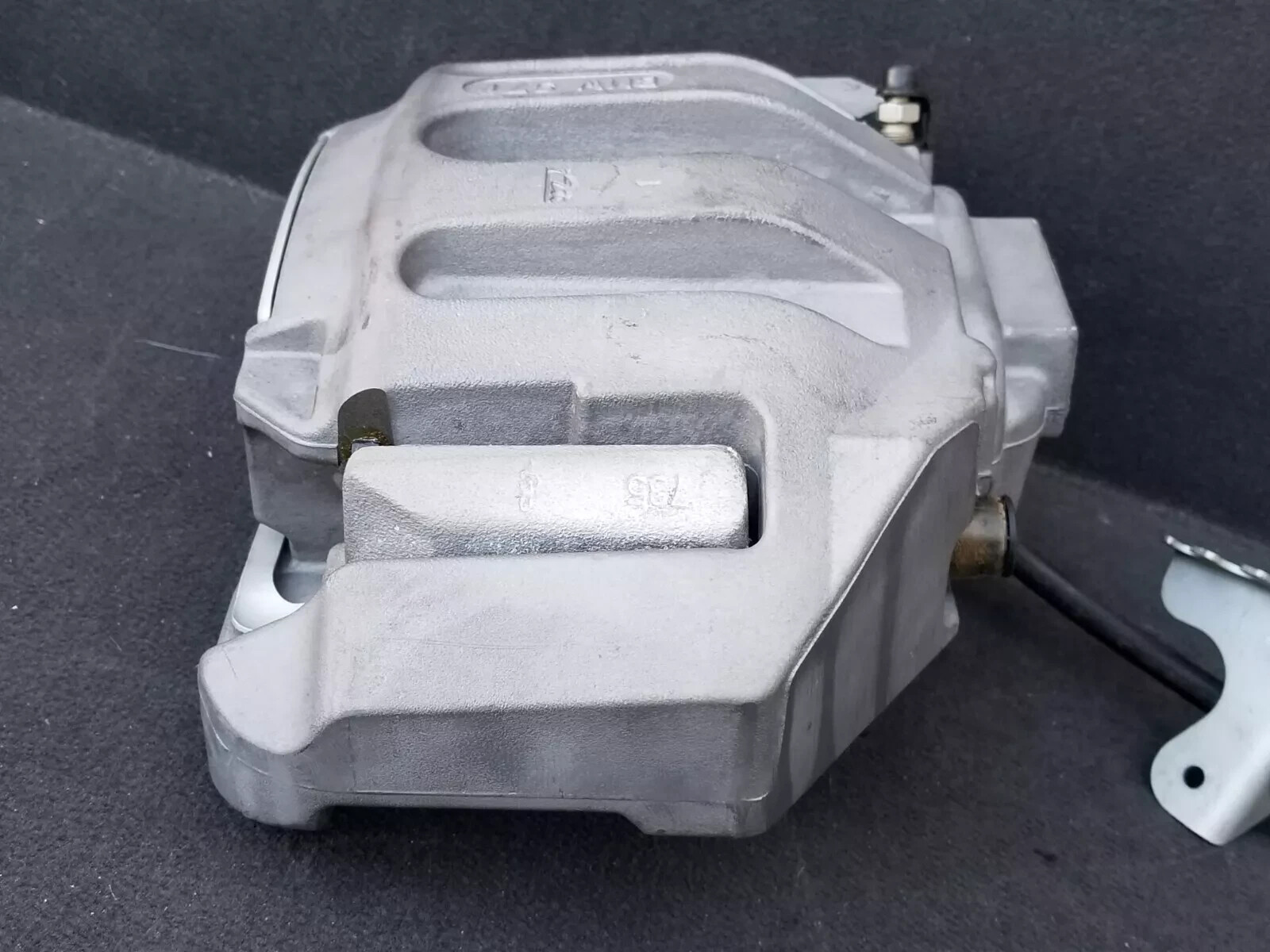 2003-2017 Rolls Royce Phantom Front Brake Caliper Housing Left OEM 34116761791