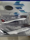 Pair of  big 17 inches long diecast airplane Boeing lufthansa and delta both lig