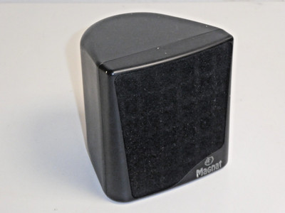 1x Magnat 145805 speaker in black, 2-year warranty