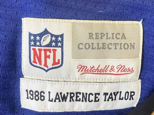 Lawrence Taylor #56 New York Giants NFL Jersey Size XXL Mitchell & Ness Replica - Picture 3 of 4