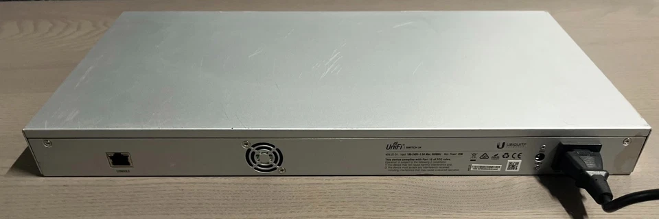 Unifi Ubiquiti Networks UniFi 24 Port Ethernet Switch USW-24 - Image 2 of 2