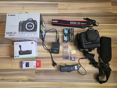 Canon EOS 5D Mark II 21,1MP DSLR-Kamera  (Body ) + Batteriegriff + viel Zubehör