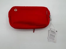 Lululemon Micro-Pak. Everywhere Belt Bag Fleece. Red. 19cm x 55cm x 13cm