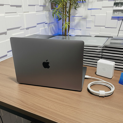 Apple MacBook Pro 16'' 16GB RAM 512GB SSD TAHOE Radeon Pro 5300M + 1Year Warranty