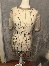 Women’s tunic fashion nova mesh floral small EUC nude satin trim