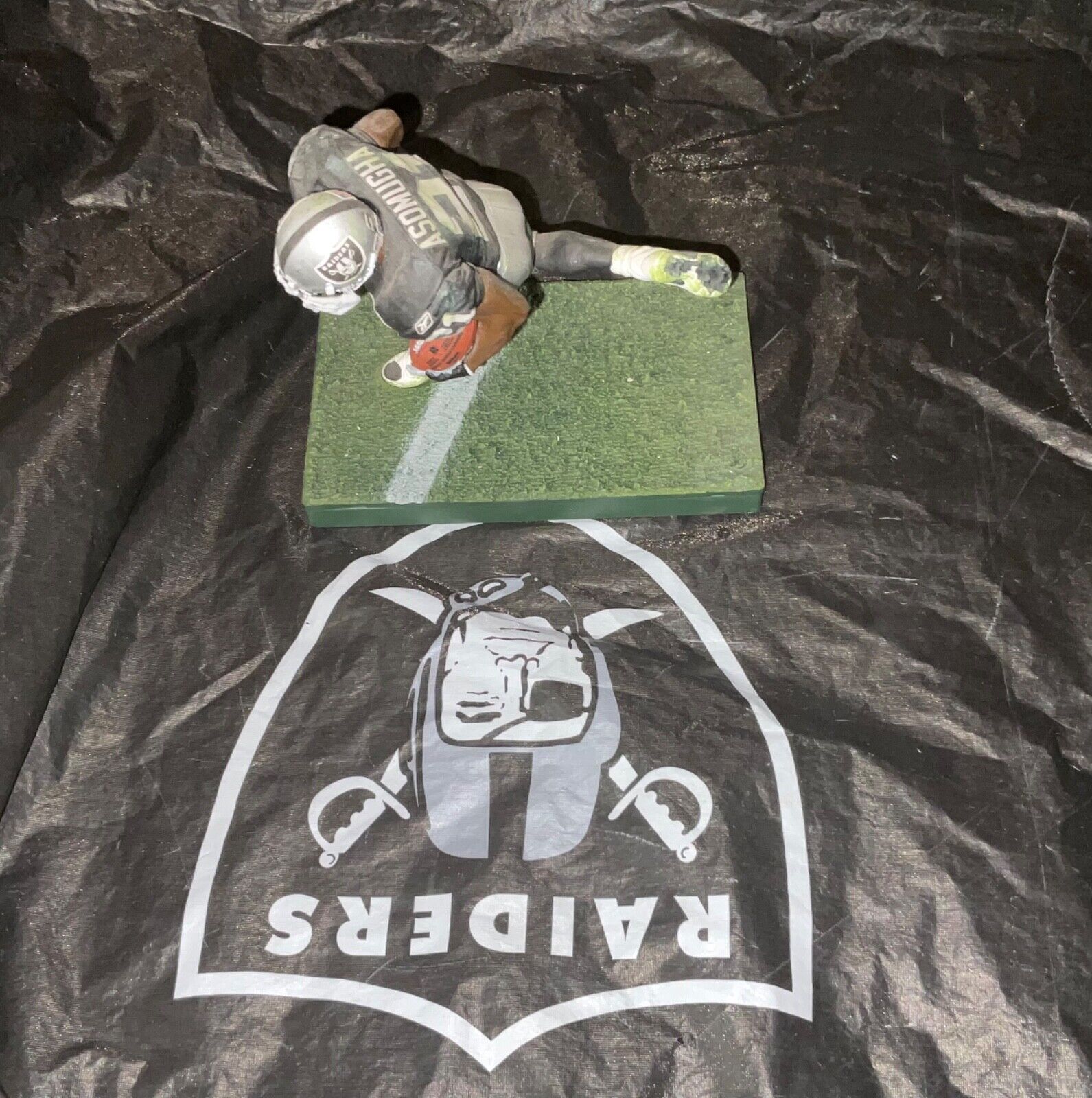 Picture 1 of 6