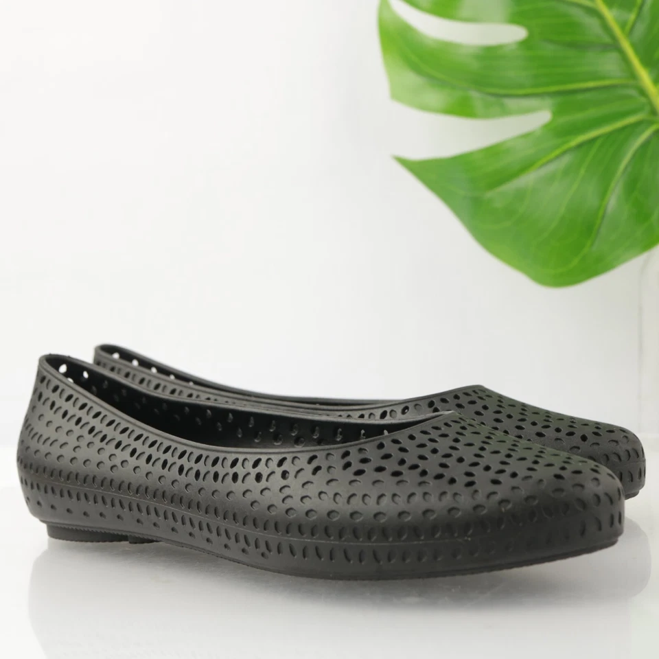 Zapato perforado de goma negro impermeable talla 11 Okabashi Samantha Flat para mujer Foto 3 de 4