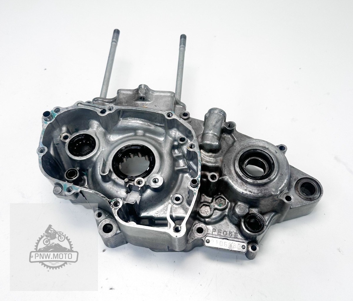2002 2003 Honda CRF 450R CRF450 R OEM LEFT ENGINE MOTOR CRANK CASE