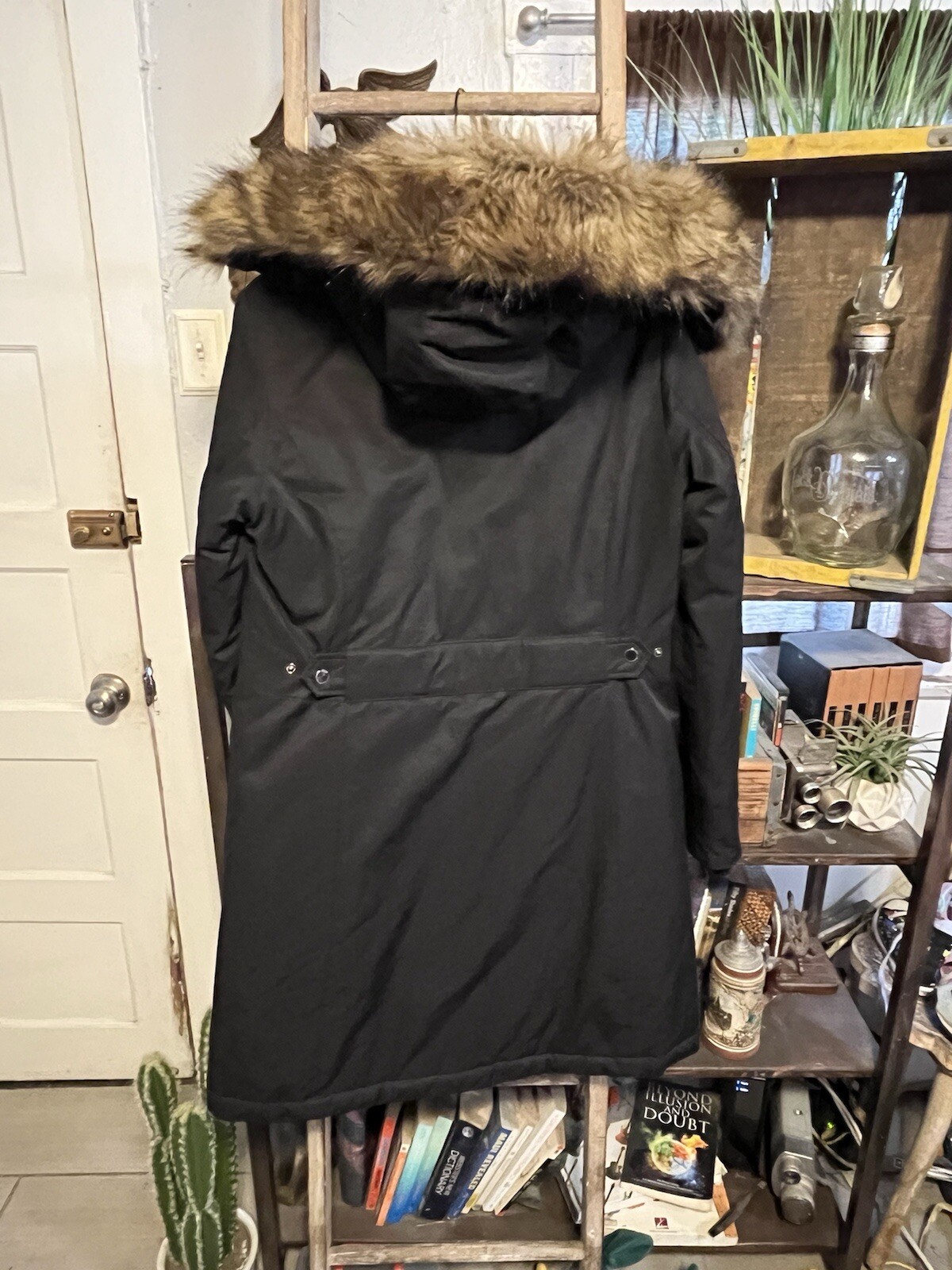 Madison Expedition Women’s Jacket - image 3