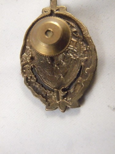 WWII Military Russian Brass Badge From 1952's VGC War Vintage Collectables - Picture 2 of 5