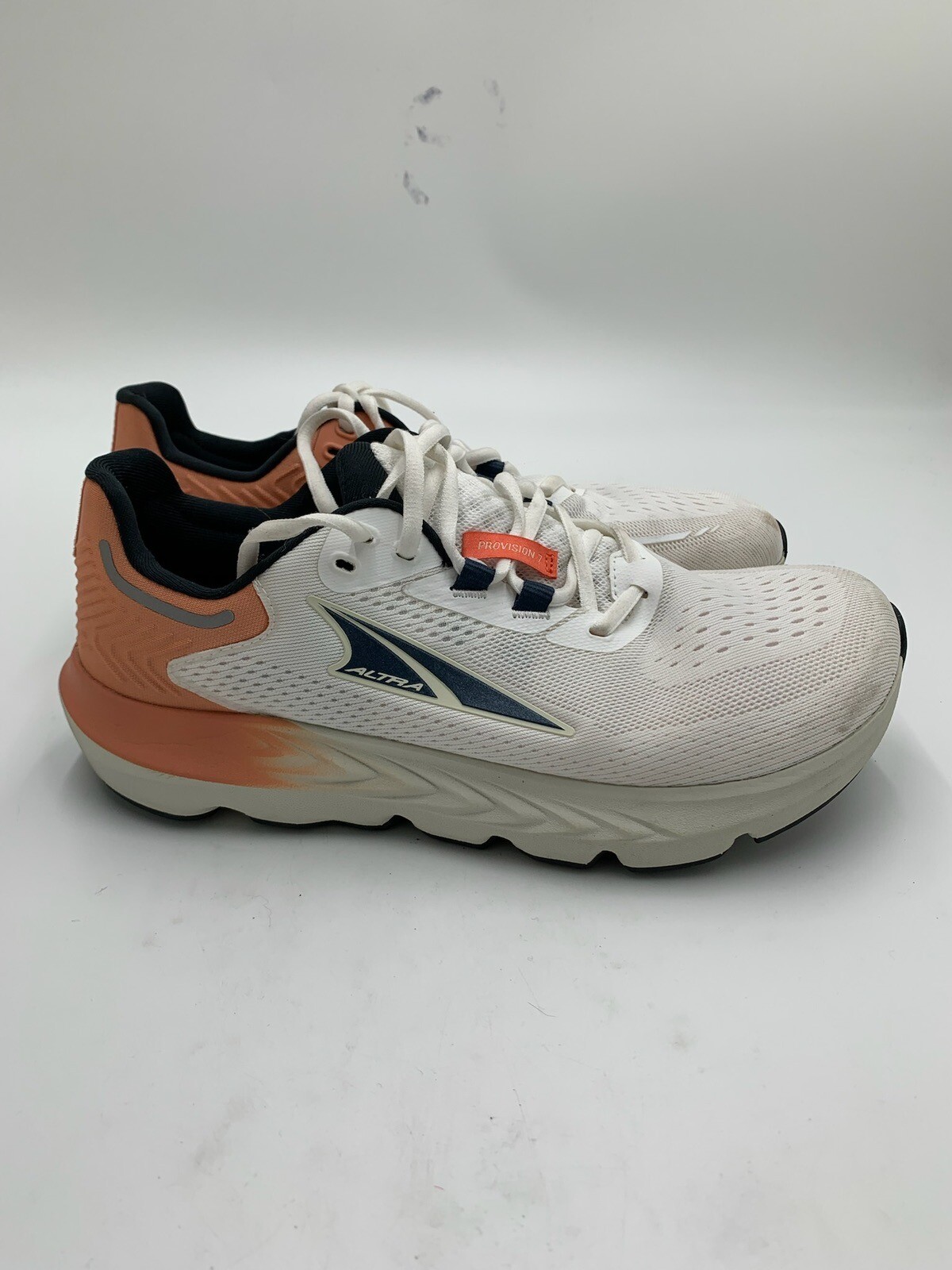 Altar Running Shoes for Women Size 10 in White Pink Athletic Style-image