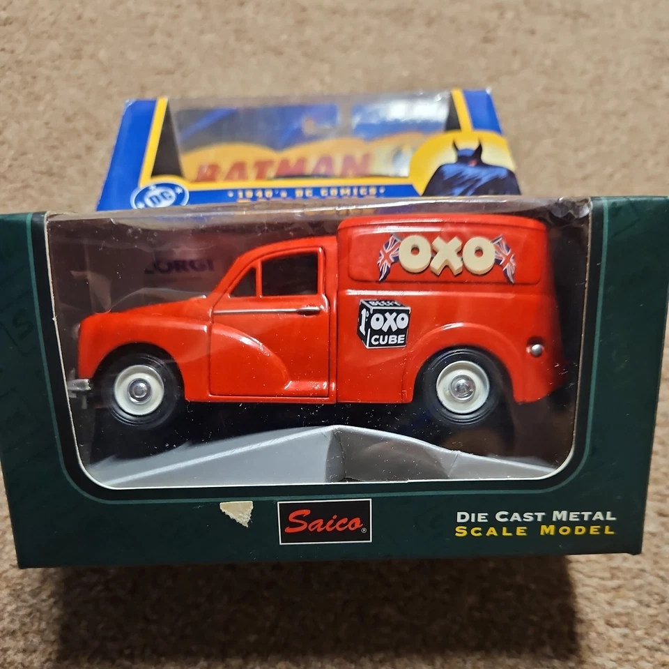 Furgoneta modelo Saico Morris, logotipo OXO Cube, escala diecast 1:26 - en caja Foto 2 de 2