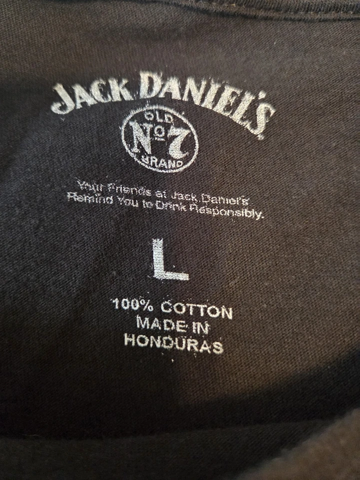 Jack Daniel’s Shirt Old No 7 Tennessee Whiskey Large Black Graphic Unisex Tee  - Image 4 of 4