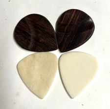 4 Pack Cattle Bone & Indian Rosewood Guitar Picks Acoustic Stringed Instruments