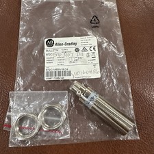 *NEW* Allen-Bradley 872C-M8BN18-D4 /E Inductive Proximity Sensor VDC