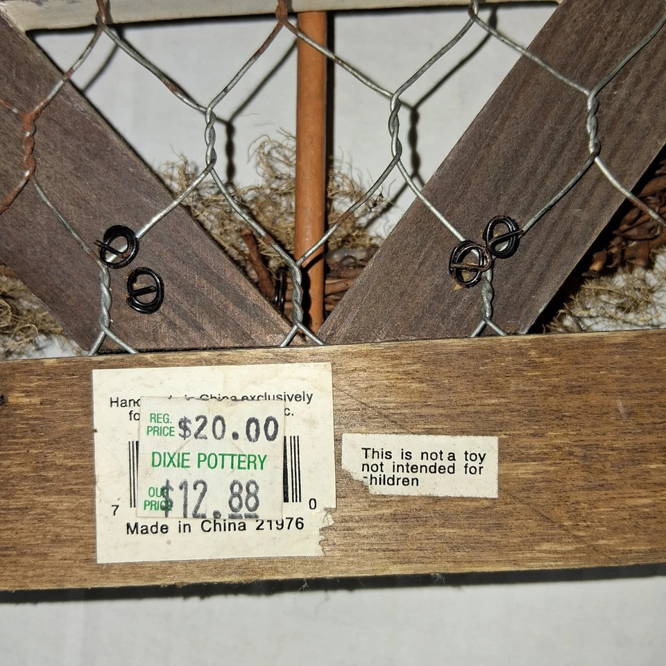 Rustic Country Carved Wood Rooster Chicken Wire Framed Wall Picture 3D 16 x12 - Image 3 of 3