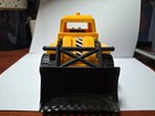 Vintage Tootsie Toy Front  EndLoader Tractor Plastic Toy — photo 2