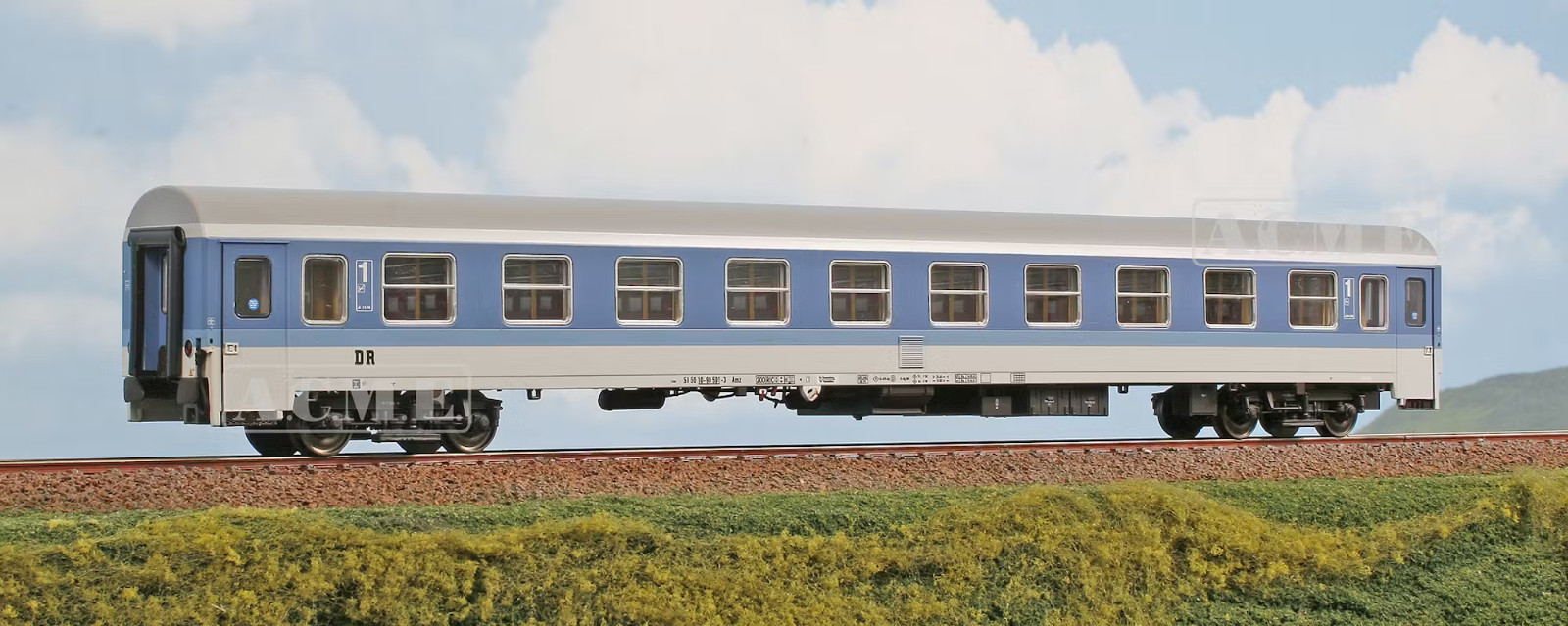 Acme 52690 DR Carriage 1st Class Amz210 DR Livery InterRegio