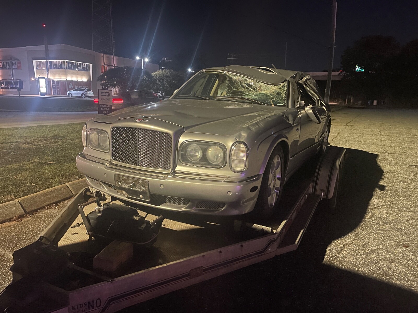 BENTLEY ARNAGE DOOR SEAL, ROLLS ROYCE SERAPH. WORLDS LARGEST USED PART INVENTORY