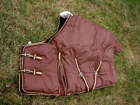 640D Turnout Waterproof Horse WINTER BLANKET MEDIUM WEIGHT Marroneee 1523 640D Turnout Waterproof Horse WINTER BLANKET MEDIUM WEIGHT Marroneee 1523