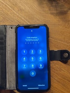 Apple iPhone 11 A2221 (CDMA + GSM) - 64GB - Schwarz (Ohne Simlock) (Dual-SIM)