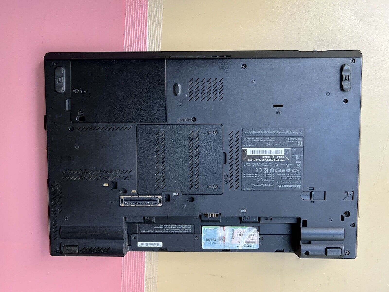 Lenovo ThinkPad T510 vPro Intel Core i5 M520 4GB RAM 0GB HDD PARTS OR REPAIR - Picture 8 of 8