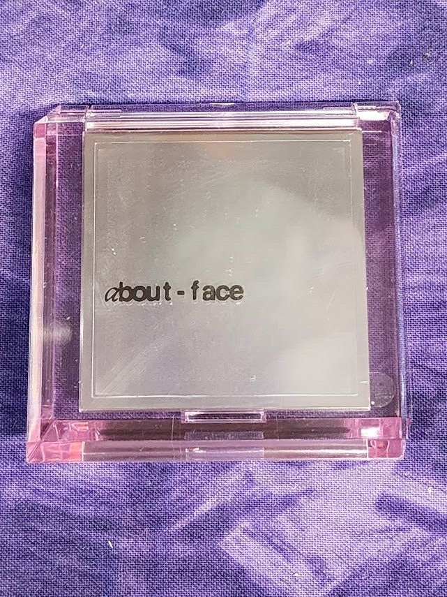 ABOUT-FACE Light Lock Powder Highlighter 8g Shade Smother High Beam Glow Shimmer