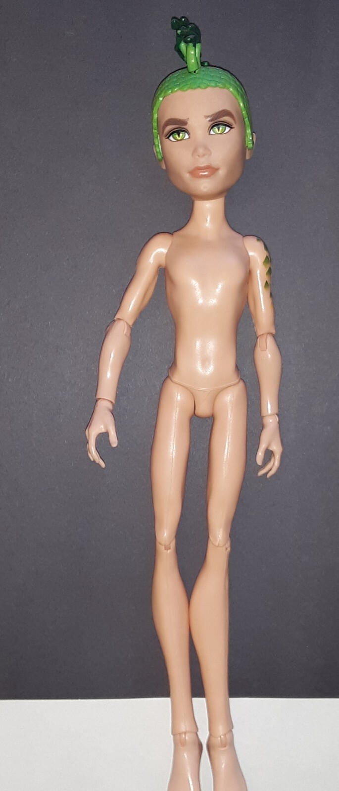 Monster High DUECE GORGON Doll 2008 Mattel