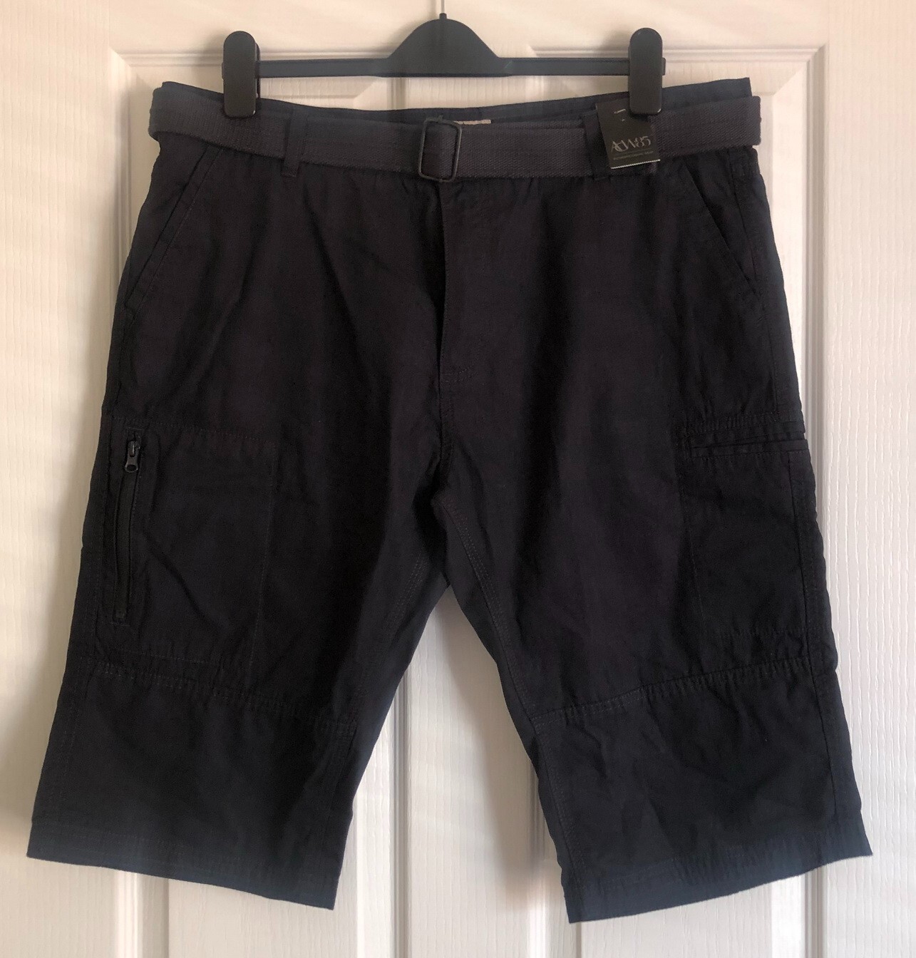 ACW85 Authentic Casual Wear Navy Cargo shorts size 38,NEW