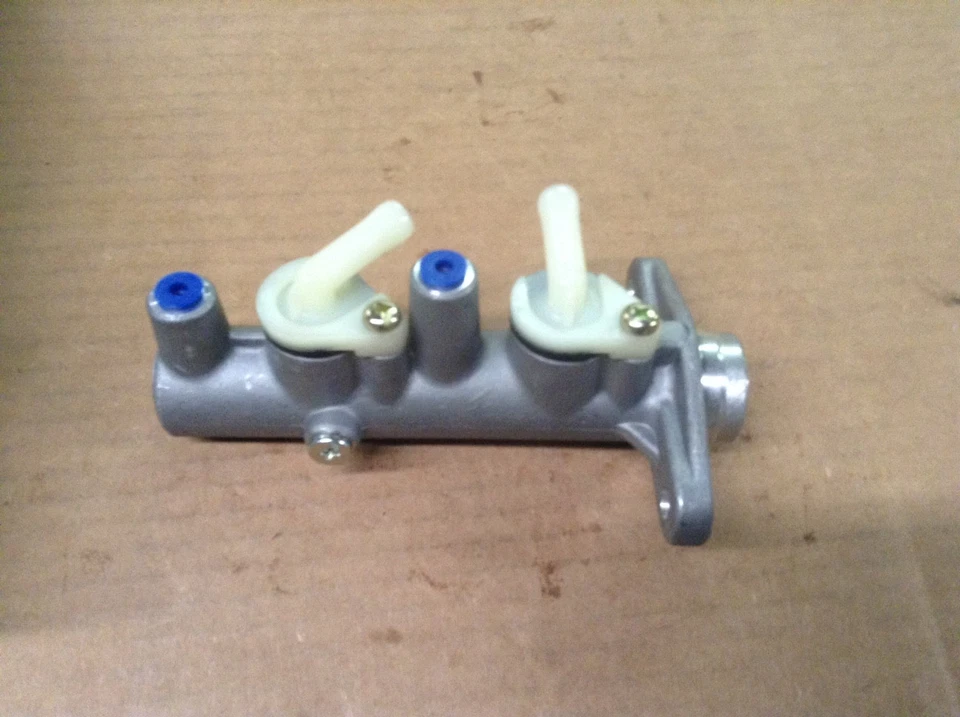 NUEVO CILINDRO MAESTRO DE FRENO ARI M52515 | Se adapta a Dodge Mitsubishi Eagle 89-96 Foto 2 de 4