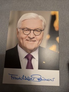 Original Handsignierte Autogrammkarte Frank Walter Steinmeier Bundespräsident