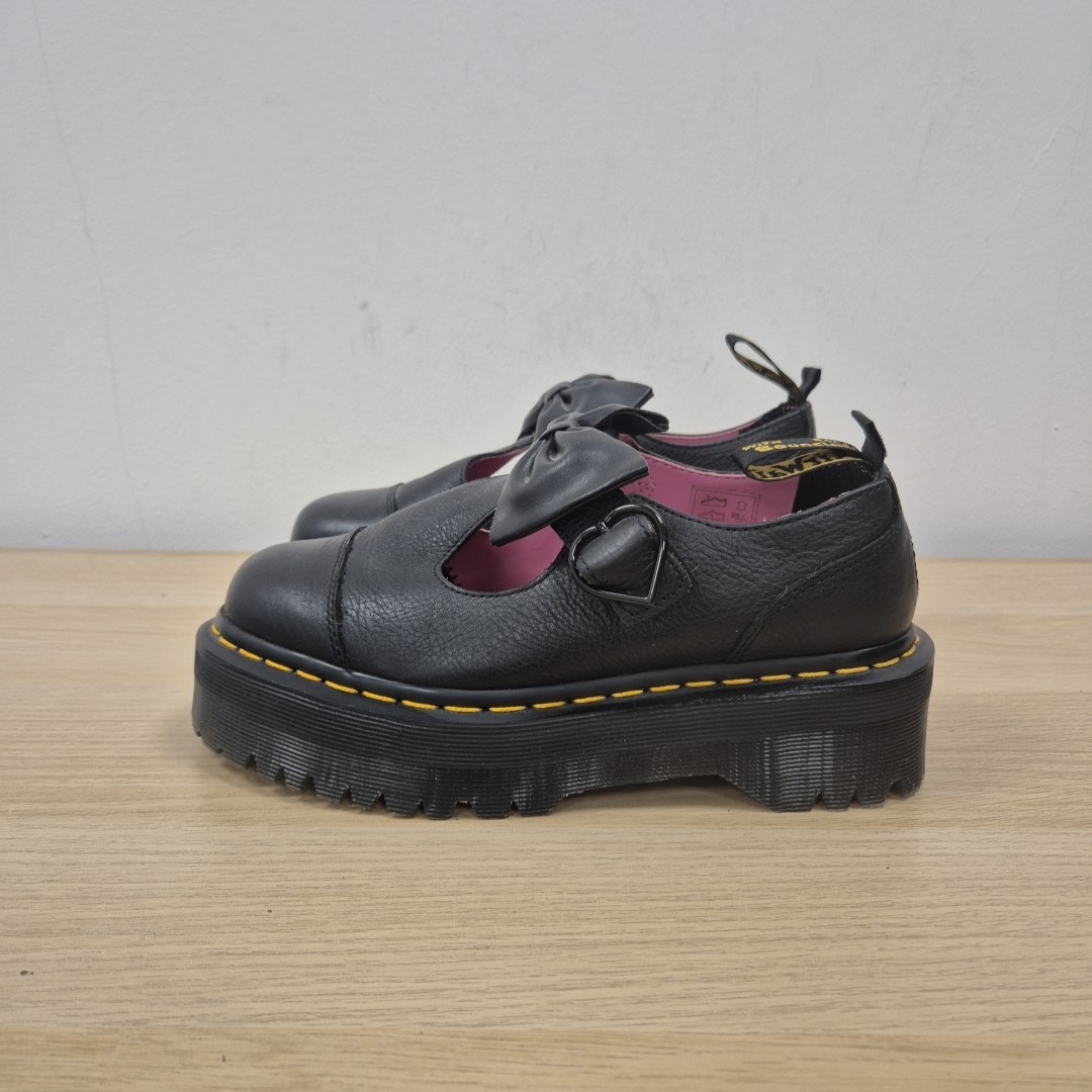 【美品】Dr. Martens BETHAN・UK6 Dr Martens X Lazy Oaf Bethan Bex Chunky Black Leather Happy Sad