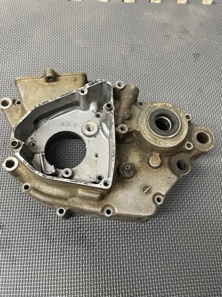 Левый чехол 2005 Kawasaki KX250F (б/у рабочий) - Изображение 3 из 3