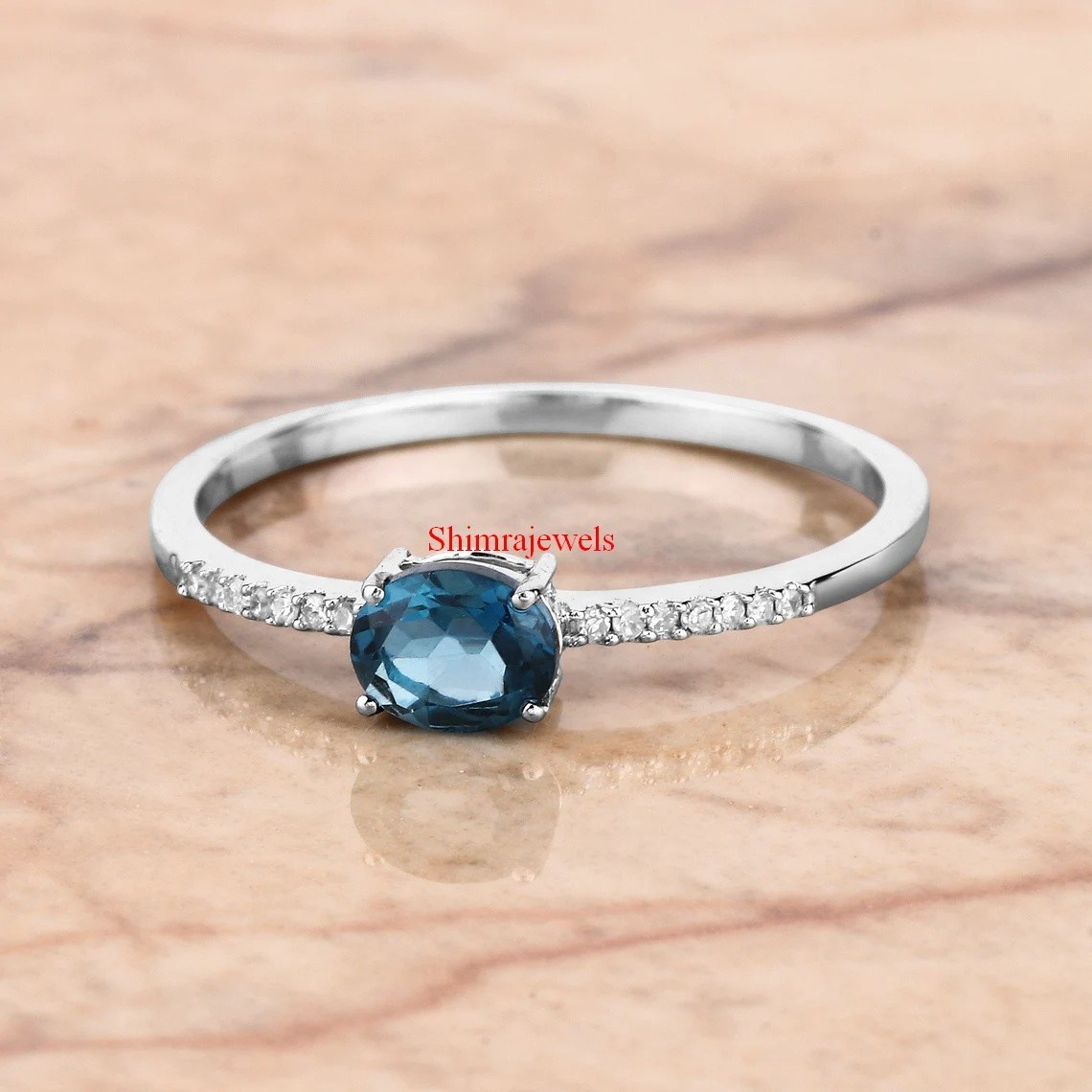 Anillo De Mujer Con Topacio Azúl London Y Plata Chapada En Oro Blanco 18k #113