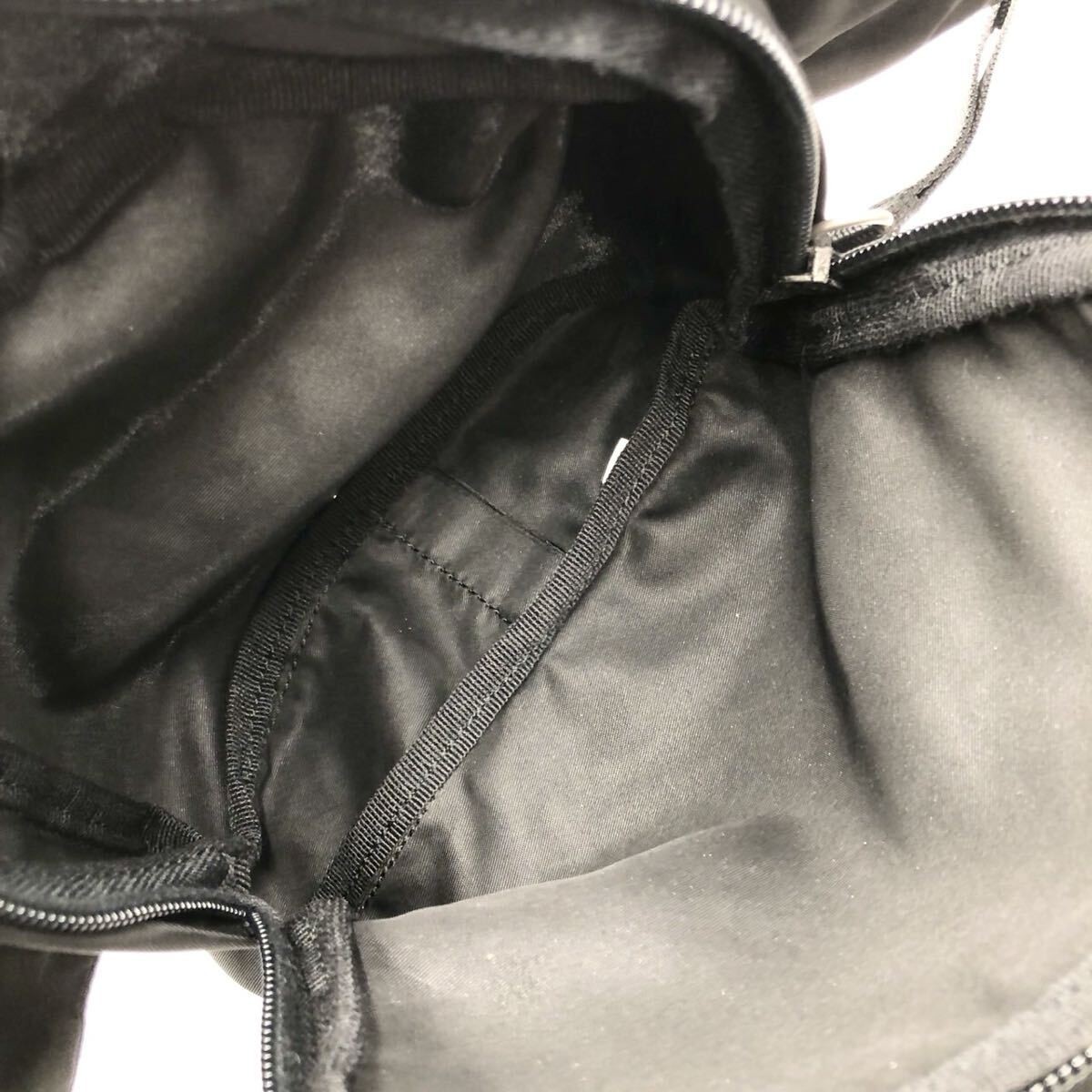 Prada Nylon Tessuto Black Body Bag Vintage Authentic thumbnail 9